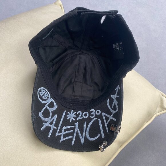 Balenciaga Distressed Baseball Cap - Picture 6 of 9